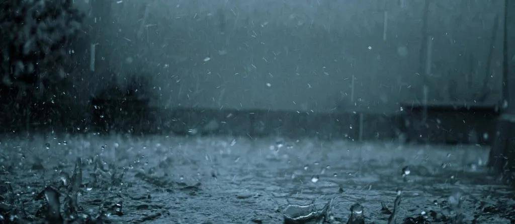 暴风骤雨般的攻防大战，场面令人难以琢磨的简单介绍