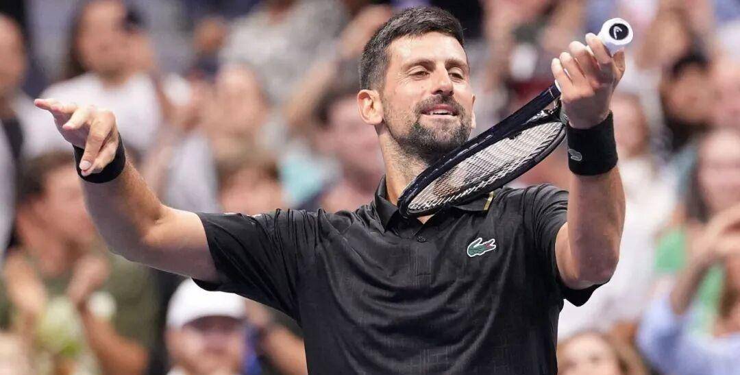 反败为胜首场状态出色，快船观众沸腾！，费德勒重返赛场赛场气氛高涨的简单介绍