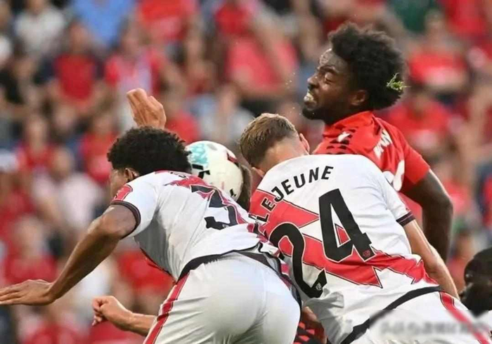 西甲常规赛爆出冷门!多特蒙德爆冷巴塞罗那,争冠形势突变的简单介绍 西甲常规赛爆出冷门!多特蒙德爆冷巴塞罗那,争冠形势突变的简单介绍